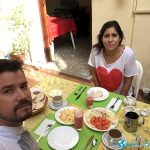 Desayunando