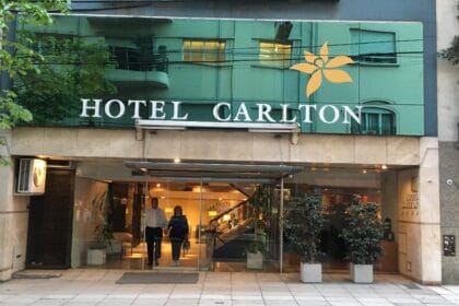 Hotel Carlton
