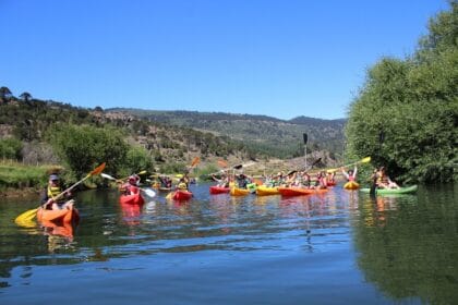 en Canoa por el Río Pulmarí