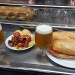 Cañas y Sandwiches