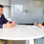 Sergio-Sciacchitano-con-Silvia-Canales