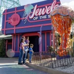 Jewels Entrance